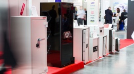 KONSMETAL ZDOBYŁ ZŁOTO NA TARGACH ZABEZPIECZEŃ SECUREX 2014 BIZNES, Handel - Podczas jubileuszowej, 20. edycji wydarzenia najnowszy produkt z oferty KONSMETAL otrzymał Złoty Medal, a stoisko zostało nagrodzone Złotym Akantem.