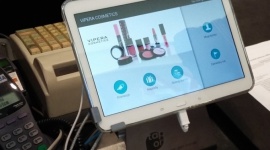 TapOn buduje lojalność klientów Vipera Cosmetics BIZNES, Handel - TapOn, system do budowania i zarządzania relacjami z klientem, nawiązał współpracę z producentem kosmetyków Vipera Cosmetics. Osoby odwiedzające stoiska firmy w centrach handlowych będą mogły skorzystać z programu lojalnościowego i promocji przy użyciu telefonów komórkowych.