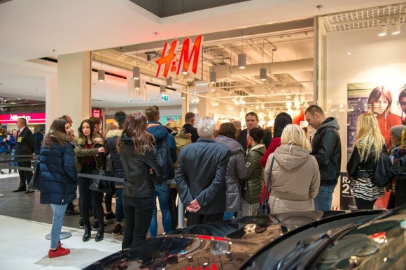 Centrum Handlowe Emka z nowym salonem H&M