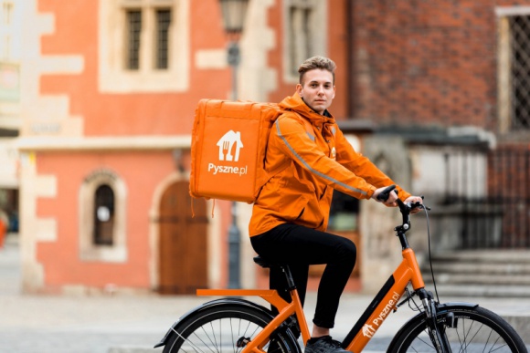 Ekologiczne dostawy rowerowe Pyszne.pl startują we Wrocławiu