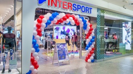 Pierwszy w Polsce INTERSPORT 2.0 w nowym formacie w Galerii Krakowskiej BIZNES, Handel - Sieć INTERSPORT Polska uruchomiła nową odsłonę sklepu w Galerii Krakowskiej i zaprosiła klientów do nowego świata INTERSPORT 2.0.