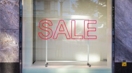 Światowy retail traci rocznie ponad 600 mld USD na zwrotach – jaki koszt ponoszą BIZNES, Handel - Wszystkie towary sprzedawane od 1 listopada do końca grudnia mogą stanowić nawet 30 proc. całkowitej rocznej sprzedaży detalistów. Globalne instytucje handlowe oceniły, że sprzedawcy na całym świecie tracą rocznie ponad 600 mld USD na zwrotach