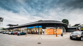 Vis à Vis Łódź z nowym najemcą spożywczym BIZNES, Handel - Grono najemców pasażu handlowego Vis à Vis Łódź powiększy się o operatora spożywczego. Grupa Capital Park podpisała umowę na wynajem ponad 2.000 mkw. powierzchni z siecią Lidl Polska. W sklepie znajdą się artykuły spożywcze, gospodarstwa domowego oraz przemysłowe.