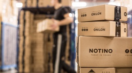 Beauty e-sklep Notino z przychodem 384 milionów euro BIZNES, Handel - W ubiegłym roku firma Notino sprzedała 35 milionów produktów kosmetycznych. Przychody wzrosły o 17% w stosunku do 2018 roku.