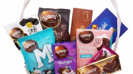 Wawel promuje zestawy świąteczne w serwisach online BIZNES, Handel - „Świąteczny worek słodkości”, zestaw „Słodki bez cukru” i „Słodki kosz wdzięczności” to najchętniej wybierane przez klientów kanału online zestawy prezentowe marki Wawel.
